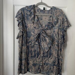 Lauren Ralph Lauren Blue and White Patterned Blouse